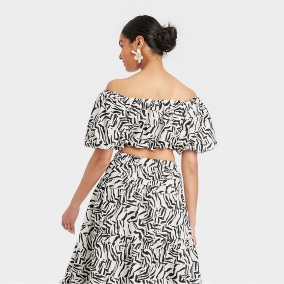 A New Day Balloon Off Shoulder Zebra Print Top - NWT szL - Picture 3 of 6